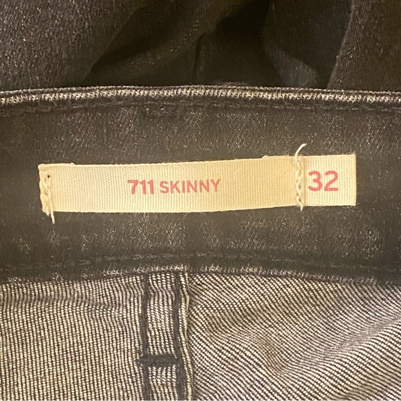 Levi's Embroidered Black 711 Skinny Jeans Size 32 - Picture 9 of 9